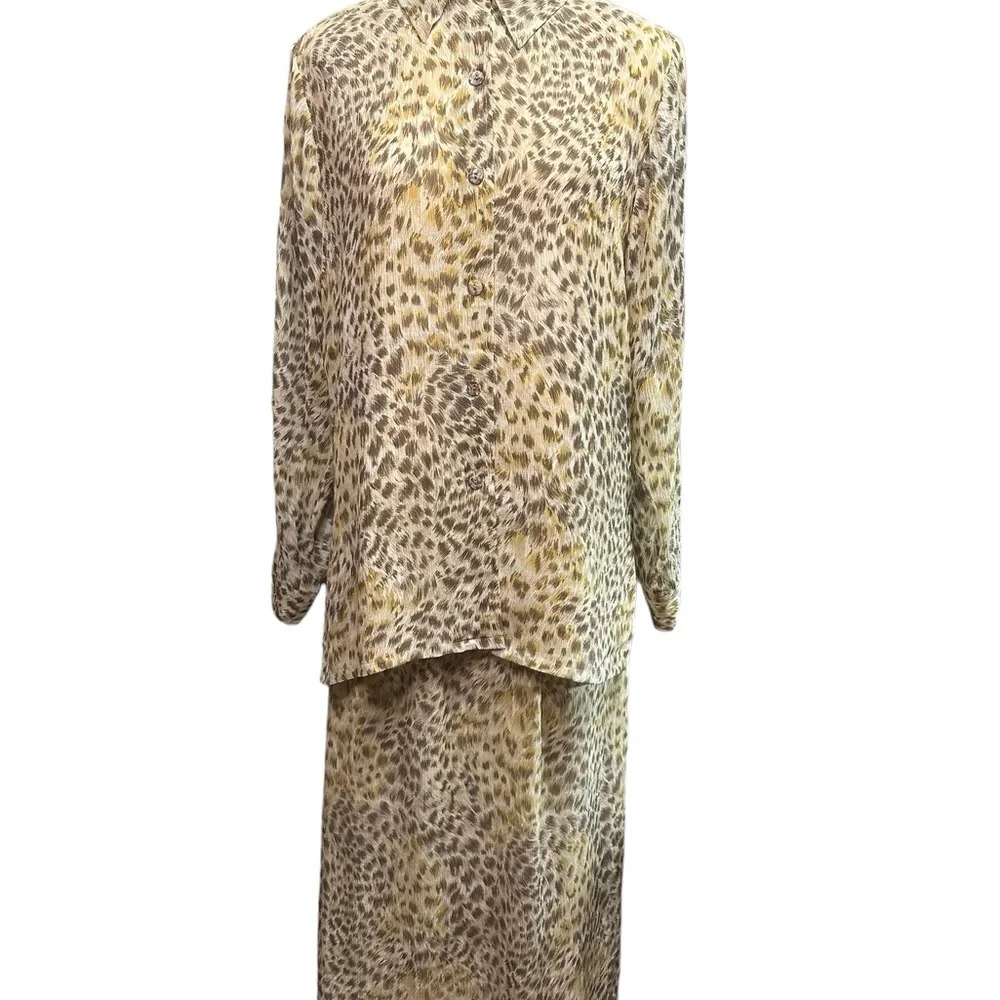 Linea by Louis Dell’Olio Animal Print Silk Blouse and Skirt - Picture 4 of 10